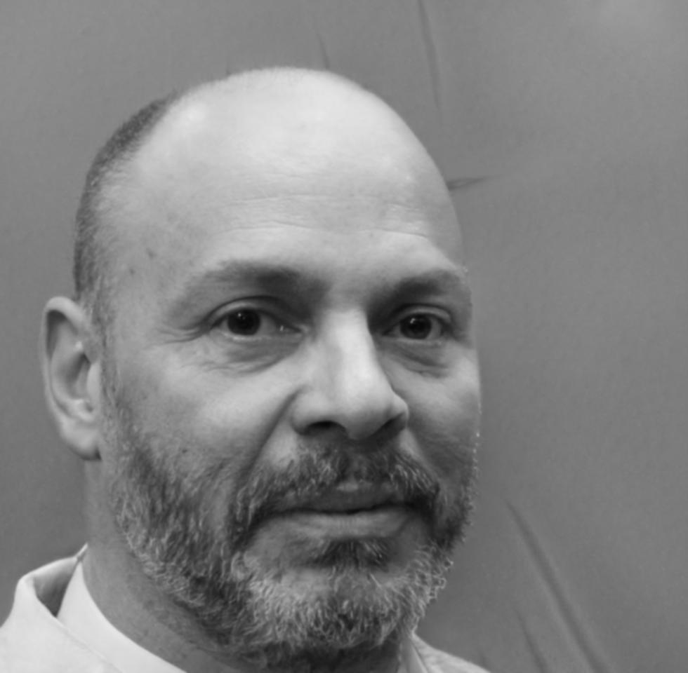 Instructor principal pentru cursurile de analiză financiară